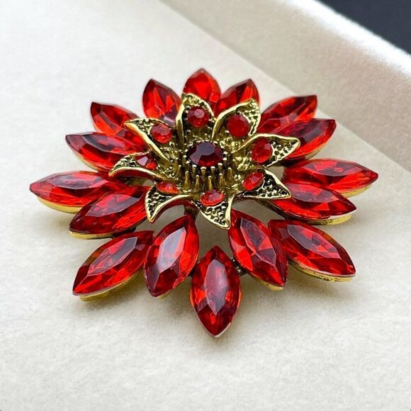 Yellow Gold with Ruby Red Crystal Round Flower Pin Back Brooch - Picture 4 of 8
